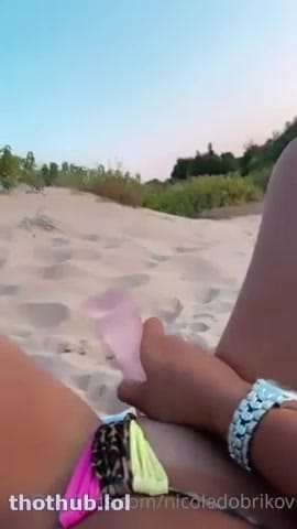 Nicole Dobrikov- masturbating orgasm on the beach …p1