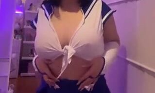 Sofia Brano no bra…!!!