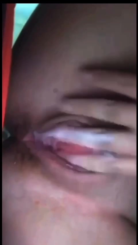 Ximena Saenz She’s having an orgasm while masturbating with her hands