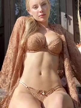 Daisy Keech – [ Onlyfans ] Her sexy video