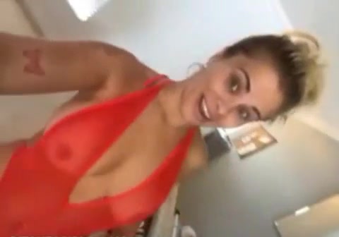 Paige VanZant – [ New ] Naked Boobs Nipples Bouncing Very Lewd
