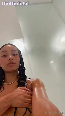 rubi rose – Show Big Boobs And Ass In Bathtub