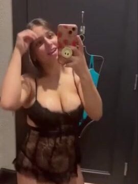 Taliyaandgustavo – Show Big Boobs And Bouncing Ass Very Lewd