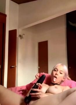 Vita Celestine – she play pussy with dildo