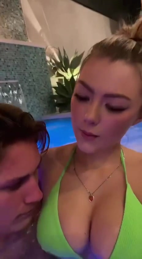 hailey sigmond – [ Onlyfans ] Her erotic video