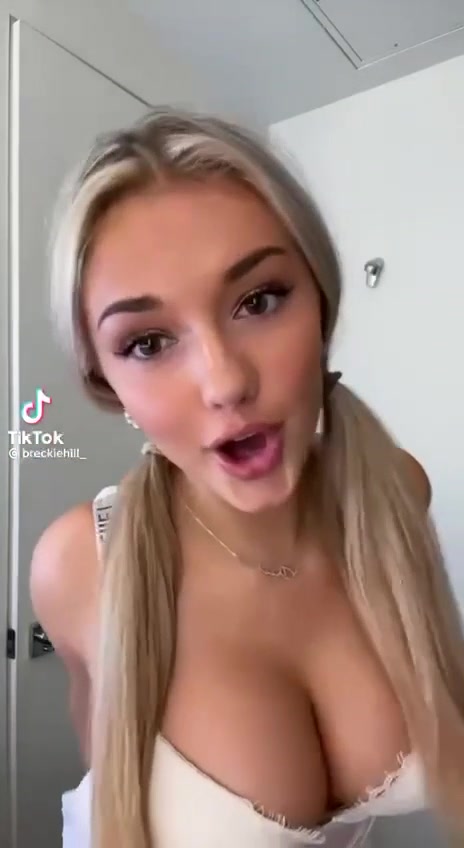 Breckie Hill Onlyfans – Big Tits Very Lewd