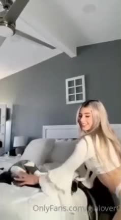gialover0 Onlyfans – Twerking ass on bed