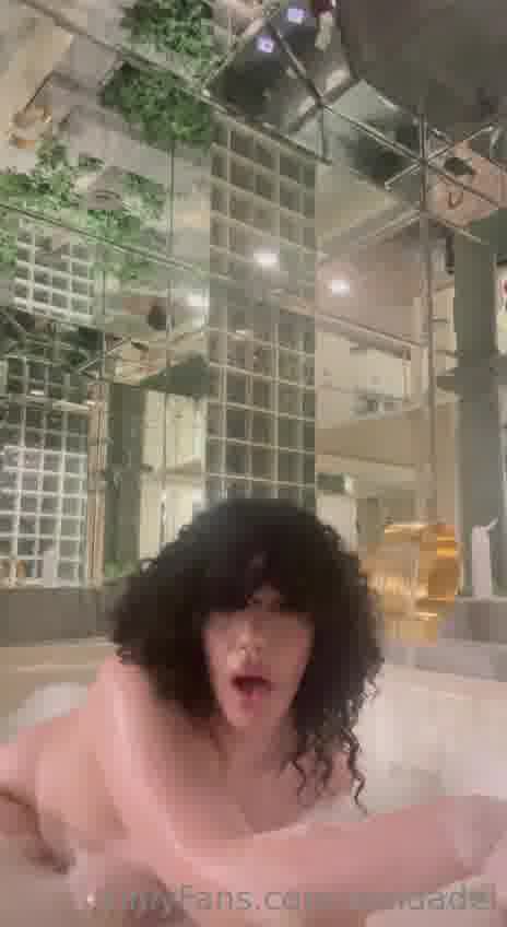 meldadel Onlyfans – Masturbate in bathtub