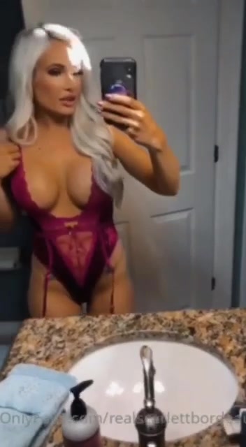 scarlett bordeaux Show body in front of the mirror – Onlyfans
