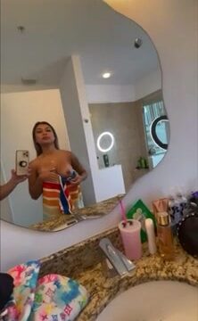 vietbunny Show Big Boobs And Ass In Bathroom