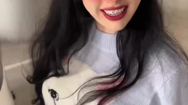 lara rose Onlyfans – Anal Plug !!!