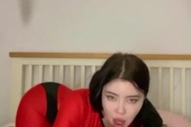 okichloeo Sex Tape – BJ On Bed !!! Onlyfans Leak