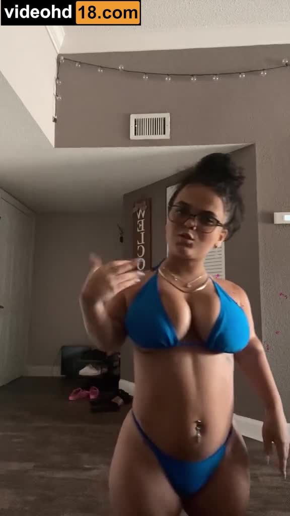 Megbanksxo / Megbanks Onlyfans Leaked – Bikini Shower Body