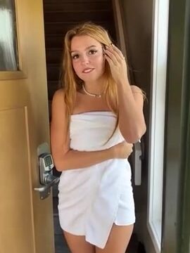 Rouxrouxxx Sex Tape – Need a big dick can you help me