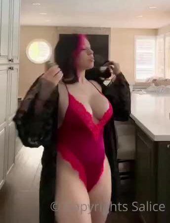 salice rose Onlyfans Leaked – Shower Big Ass Very Lewd